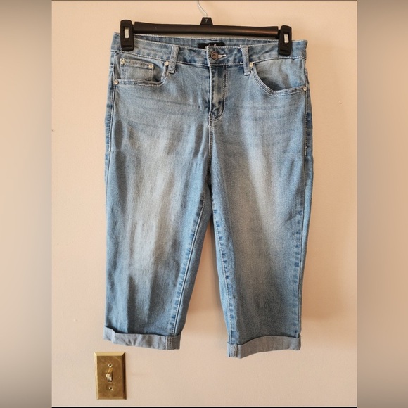 Earl Jeans Womens 10 Blue Bedazzled Capri Denim Cotton Blend flag Studded - Picture 1 of 8